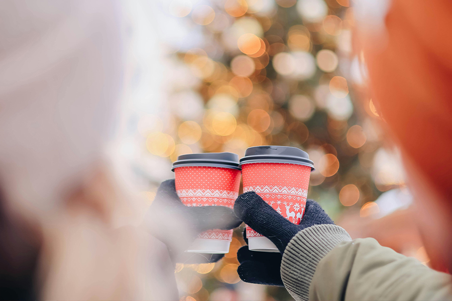 Bicchieri di carta natalizi